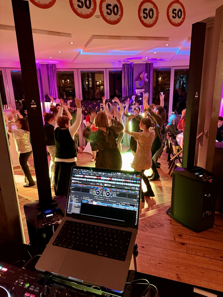 Party-Stimmung auf einem runden Geburtstag