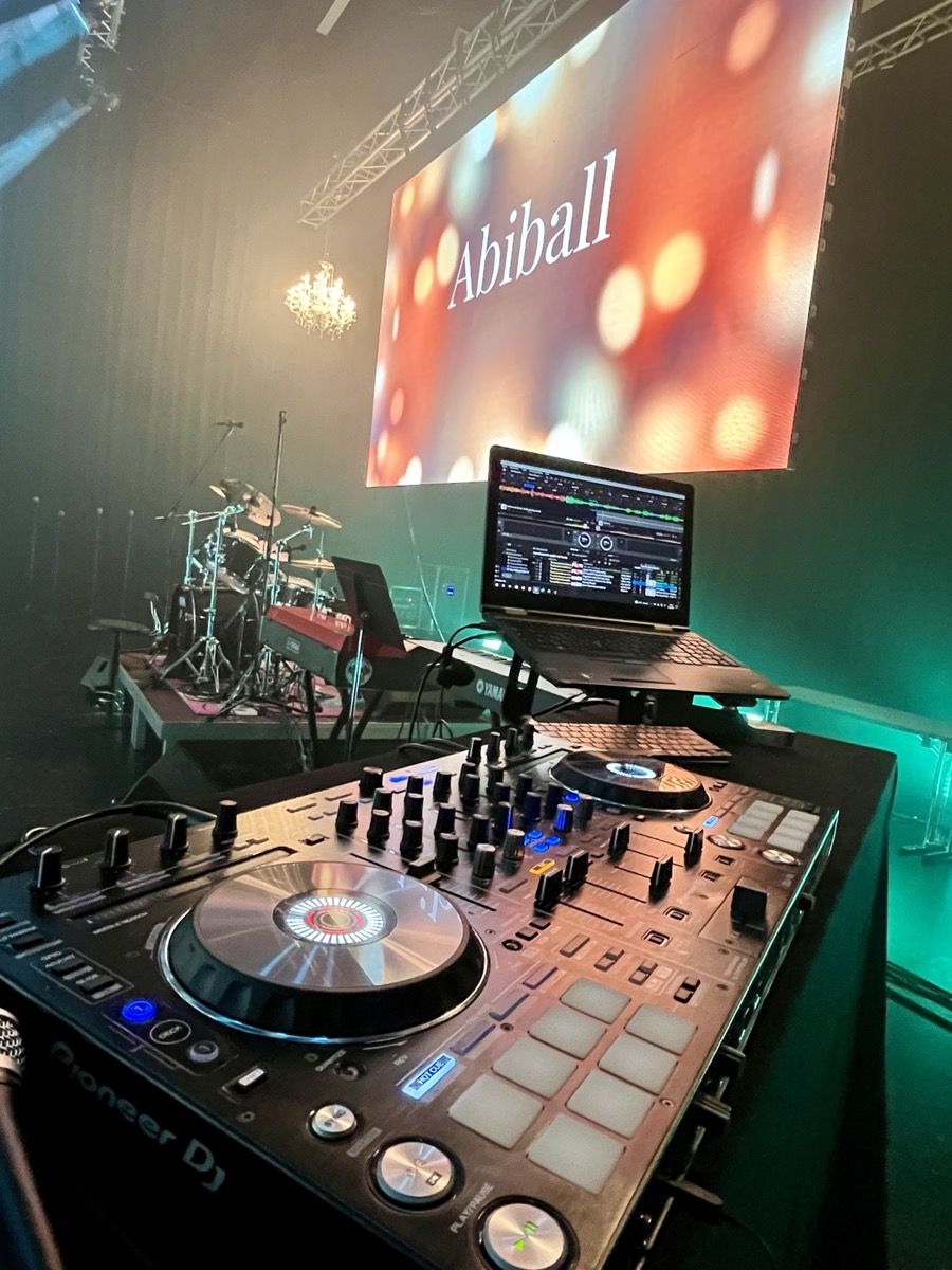 DJ-Pult beim Abiball